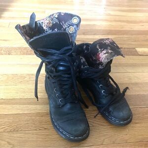 Doc Martens Triumph black floral fold-down boots